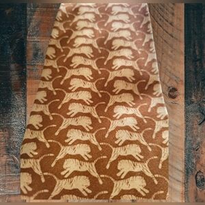 Vintage Tiger Design Men's Tie by Wild Republic 100% Silk